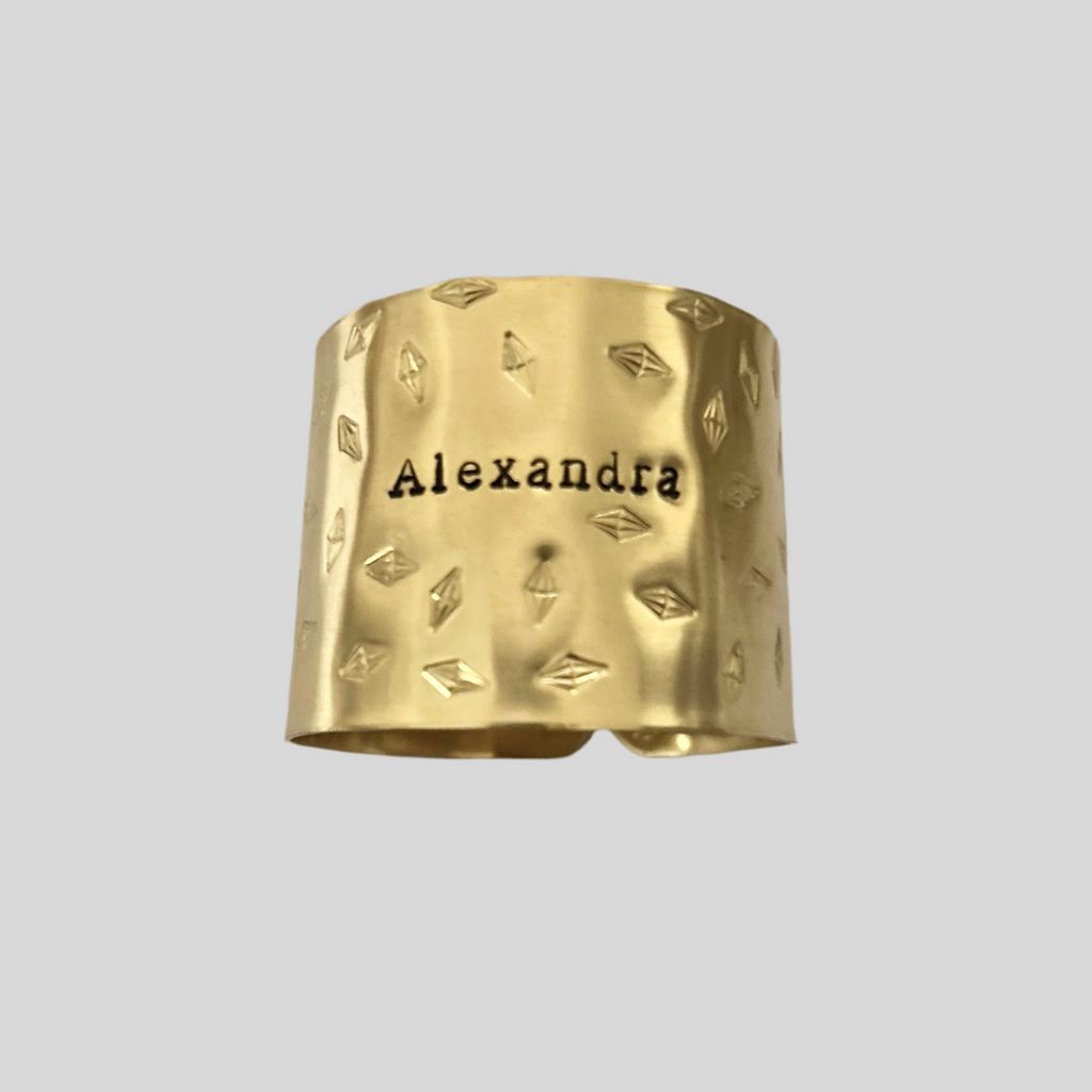 Alexandra - pluie de losanges| Déjà gravé 🍀 Rond de diamètre standard en laiton