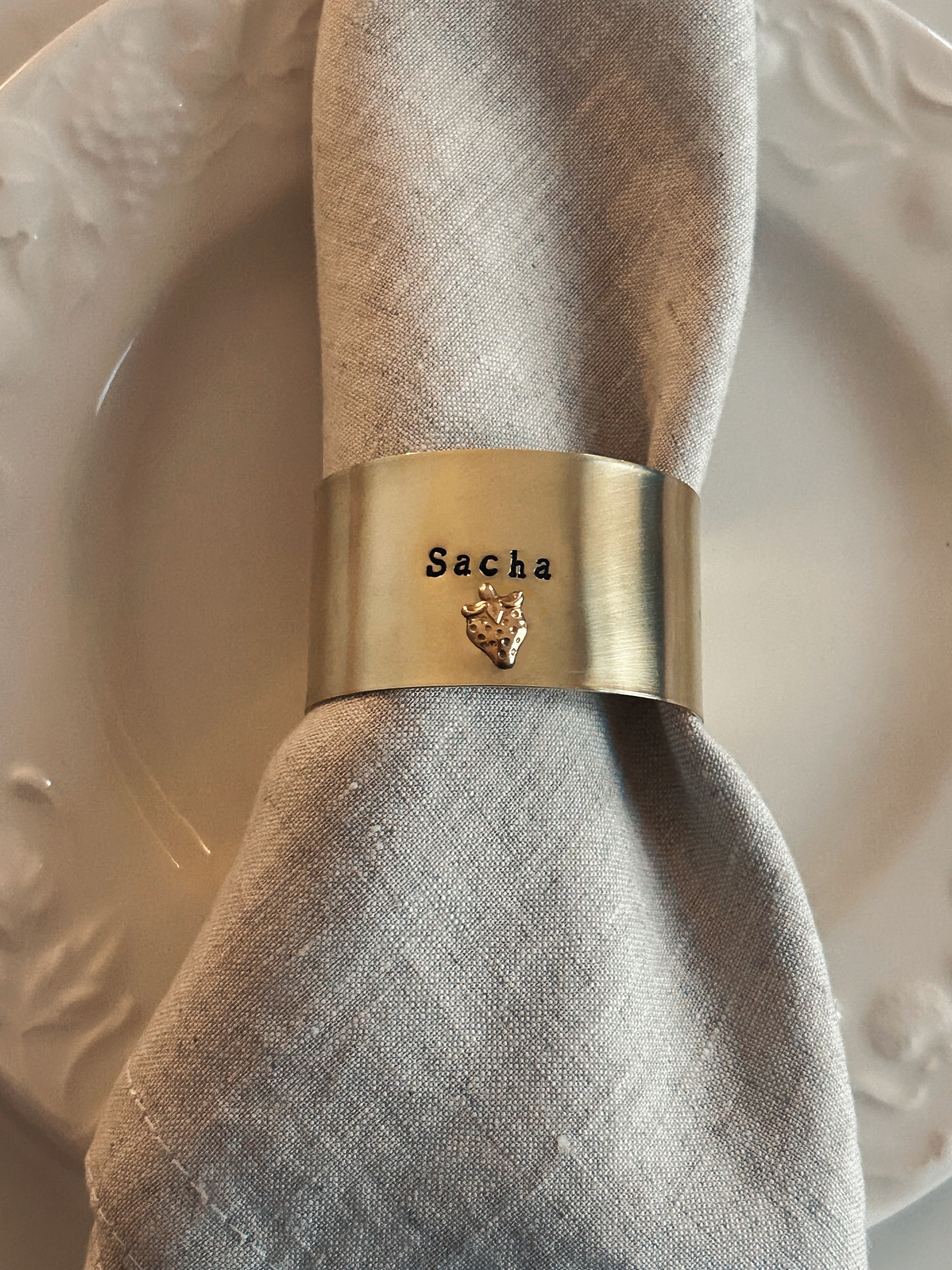 EDITION LIMITÉE | Collection Ornements | Fraise | Rond de serviette personnalisable - Diamètre large ⌀5 cm