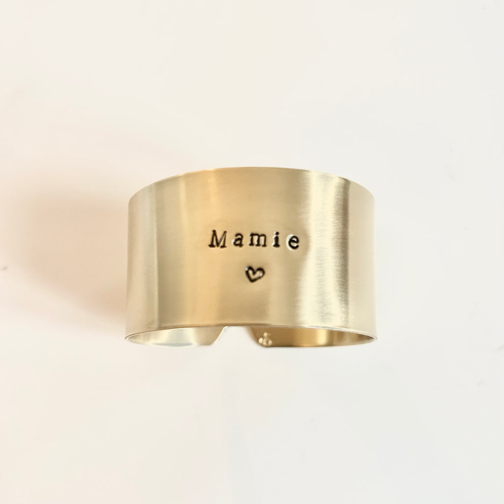 Mamie avec coeur moyen | Série - Rond en laiton brut gravé (2 diamètres)