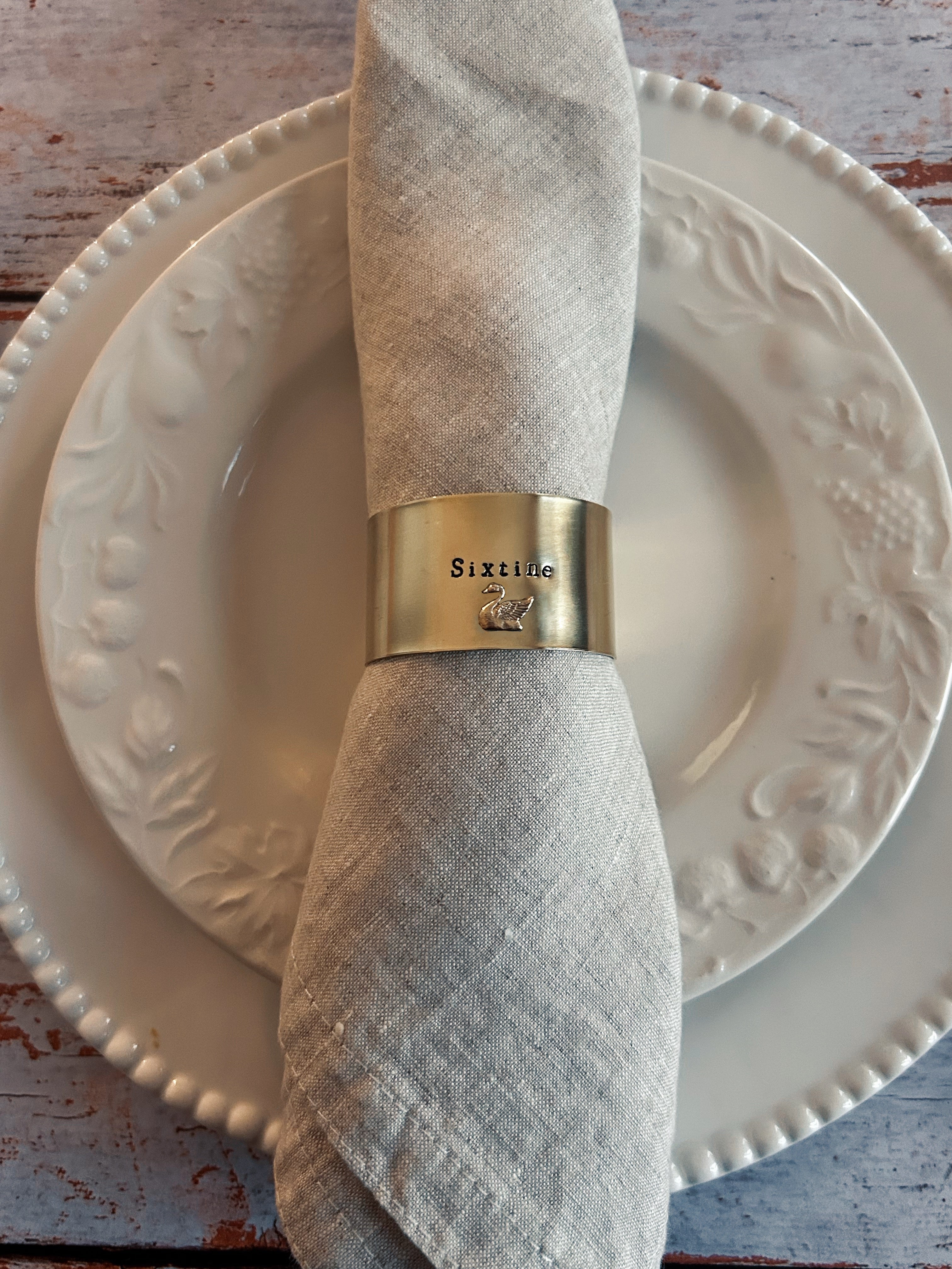 EDITION LIMITÉE | Collection Ornements | Cygne | Rond de serviette personnalisable - Diamètre large ⌀5 cm