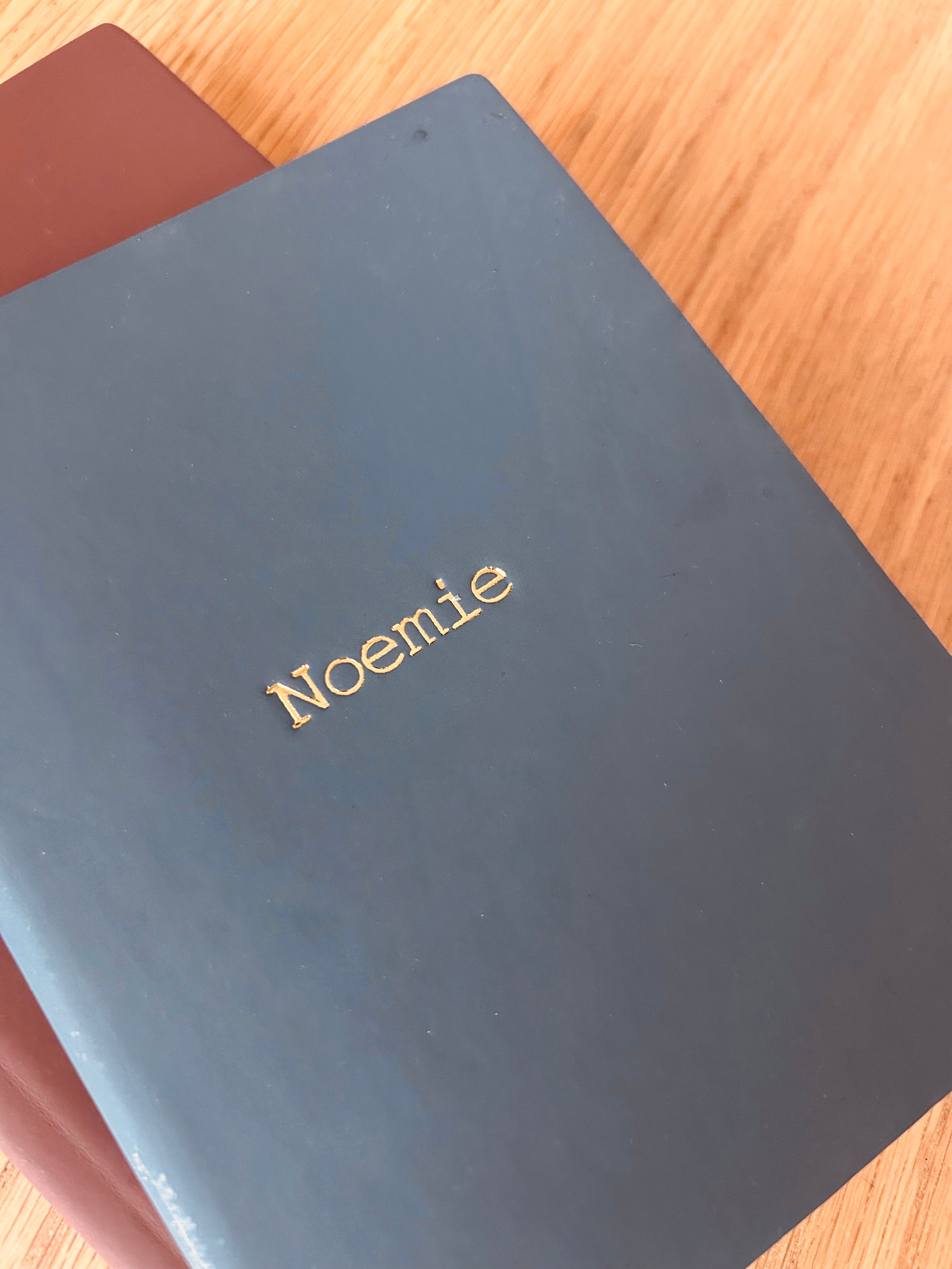 Carnet à personnaliser avec une dorure à l’or chaud