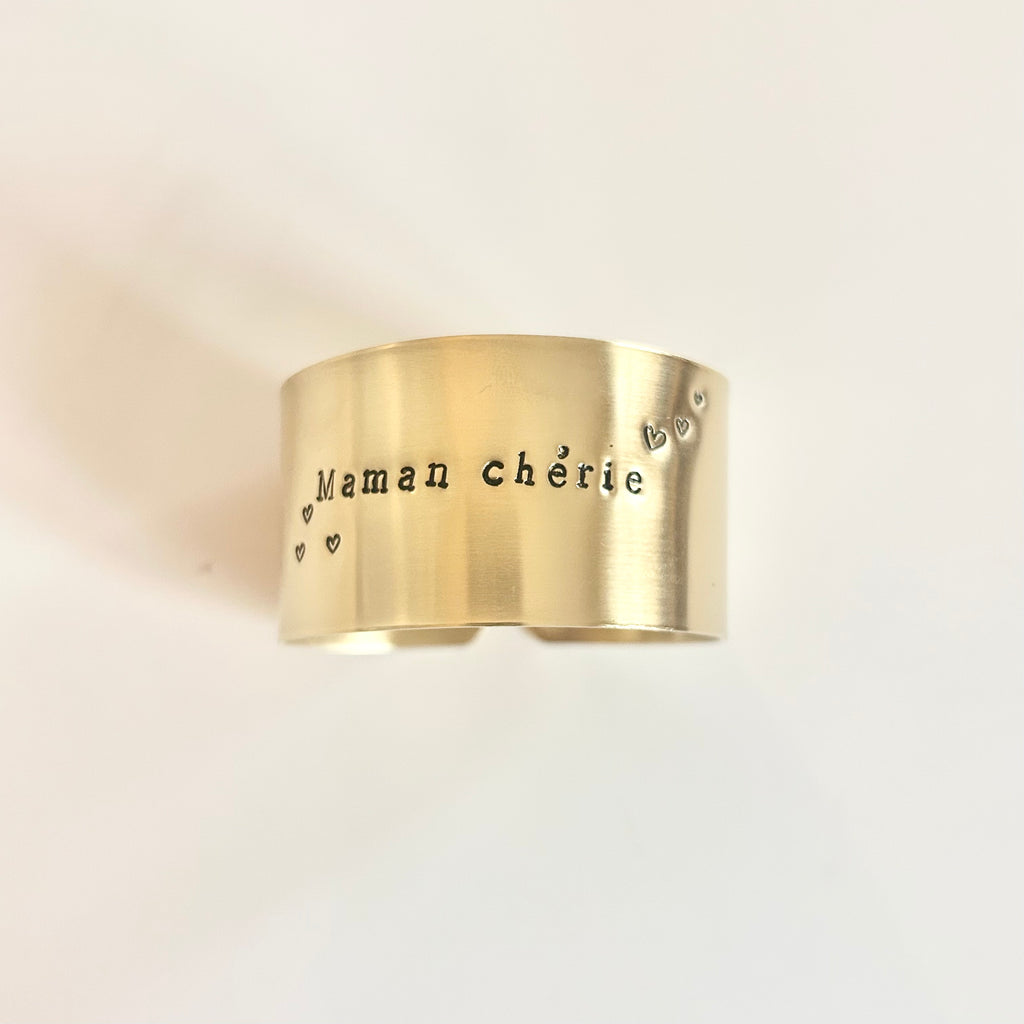 Maman chérie avec des petits cœurs| Série - Rond en laiton brut (2 diamètres possibles)
