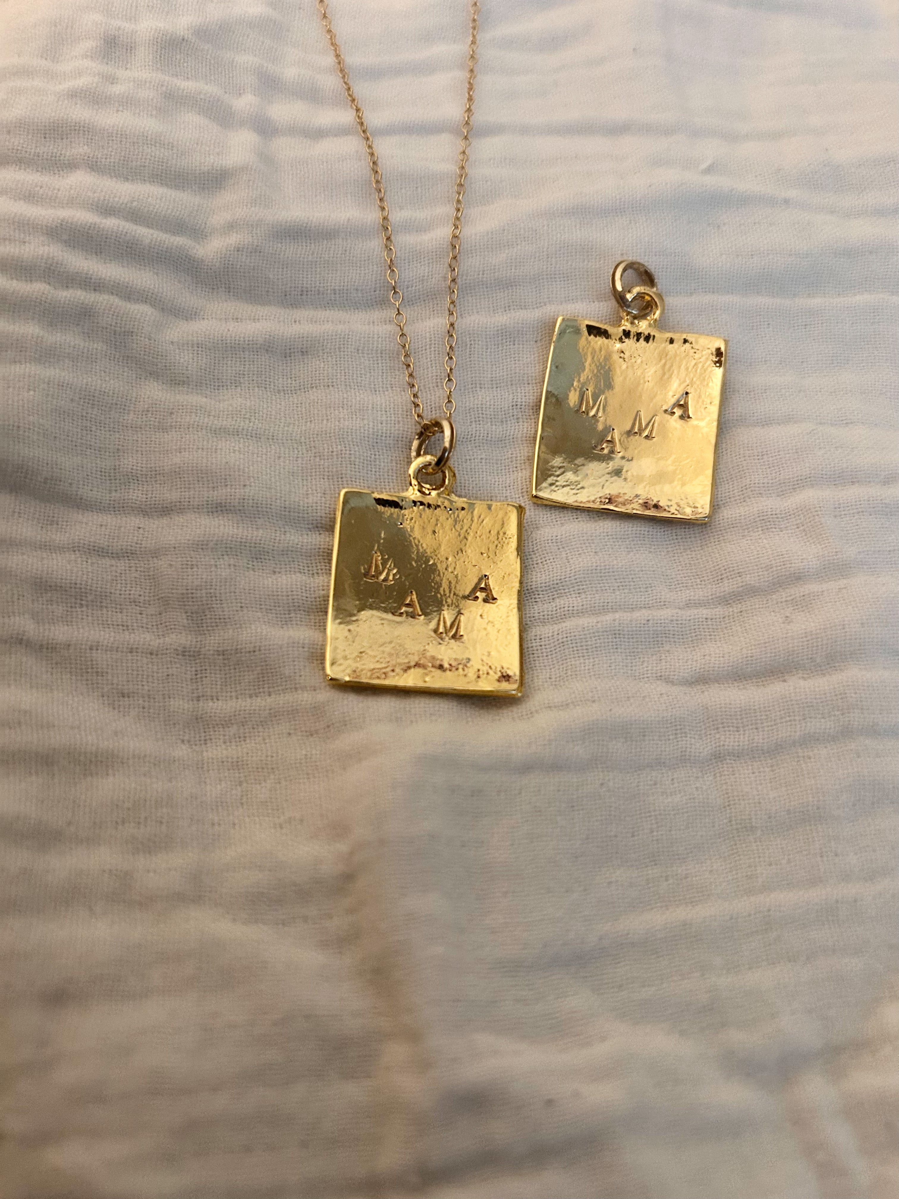 Collier MAMA or brillant