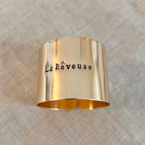 La rêveuse | Série - Déjà gravé 🍀 Rond de serviette en laiton brut gravé (2 diamètres possibles)