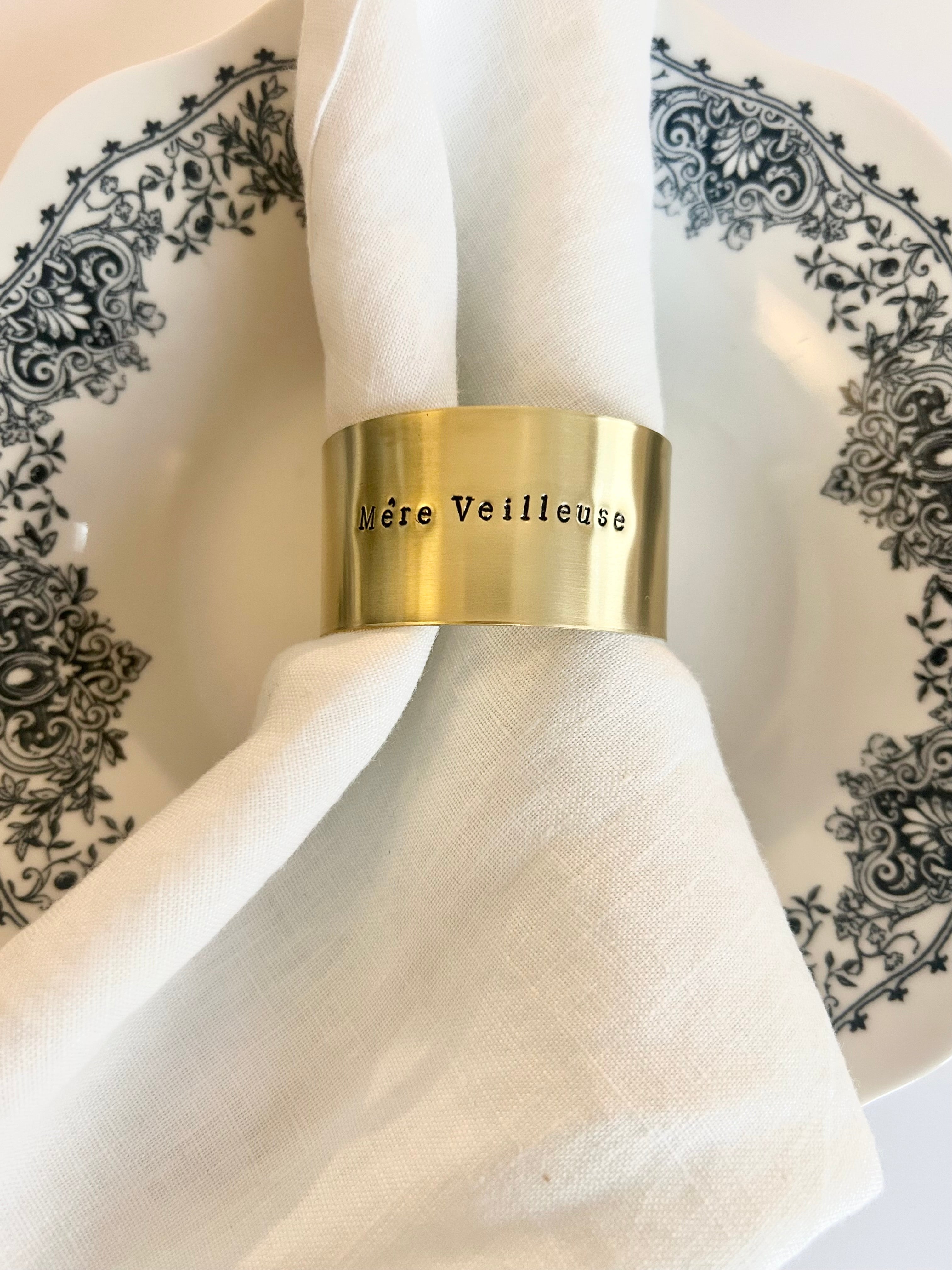 Grande sœur | Série - Rond en laiton brut gravé (2 diamètres)