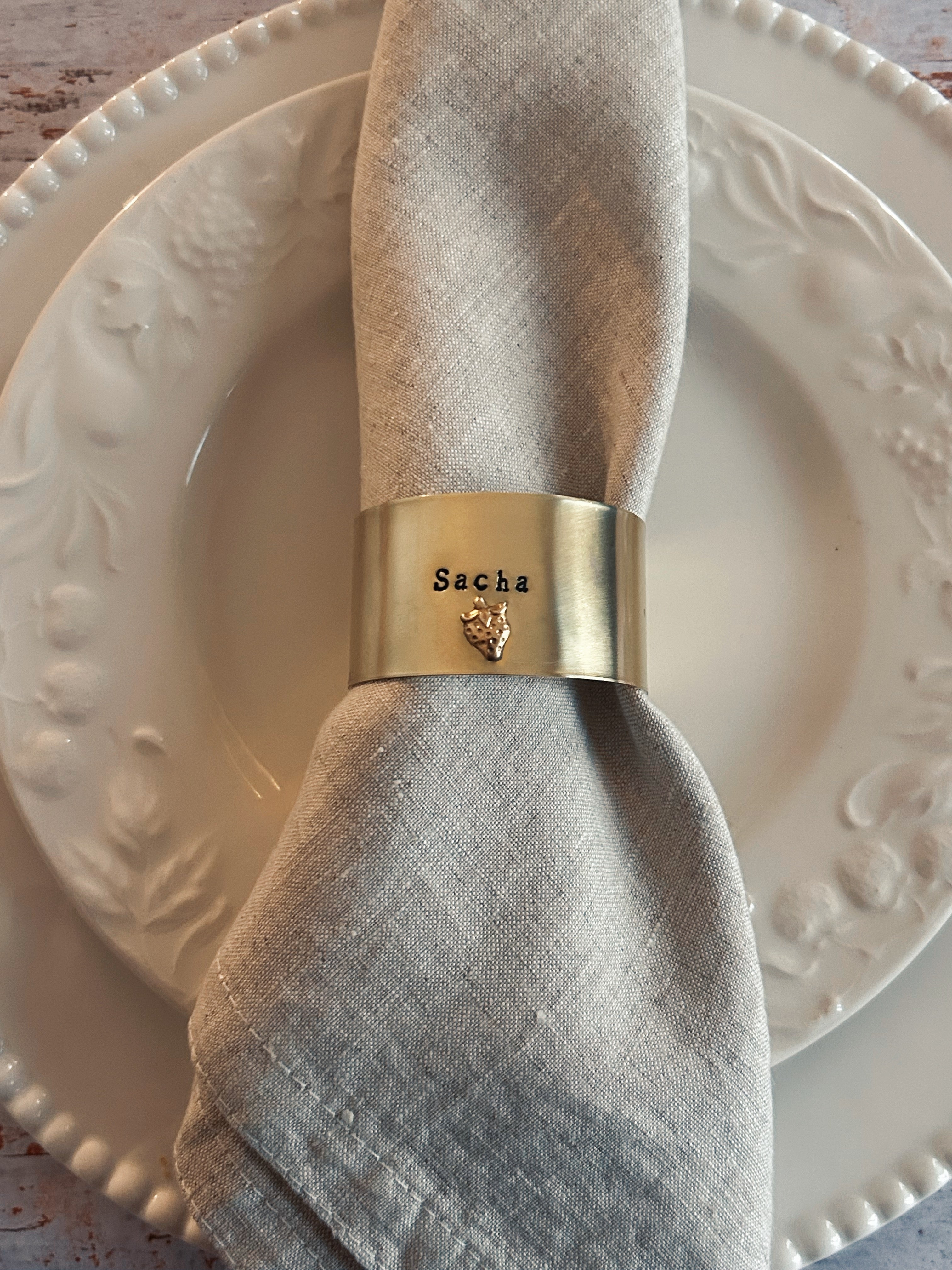 EDITION LIMITÉE | Collection Ornements | Fraise | Rond de serviette personnalisable - Diamètre large ⌀5 cm