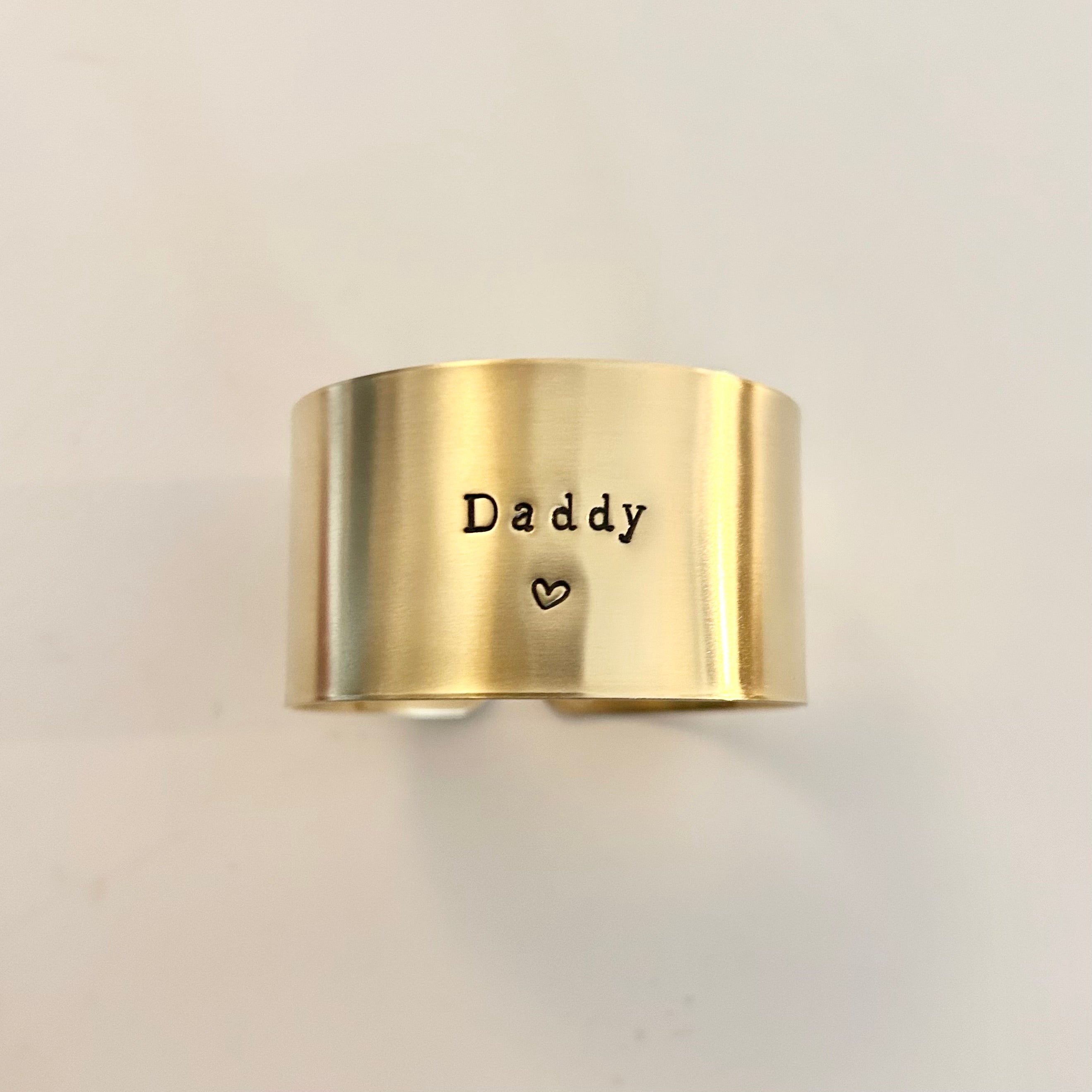 Daddy | Série - Rond en laiton brut gravé (2 formats possibles)