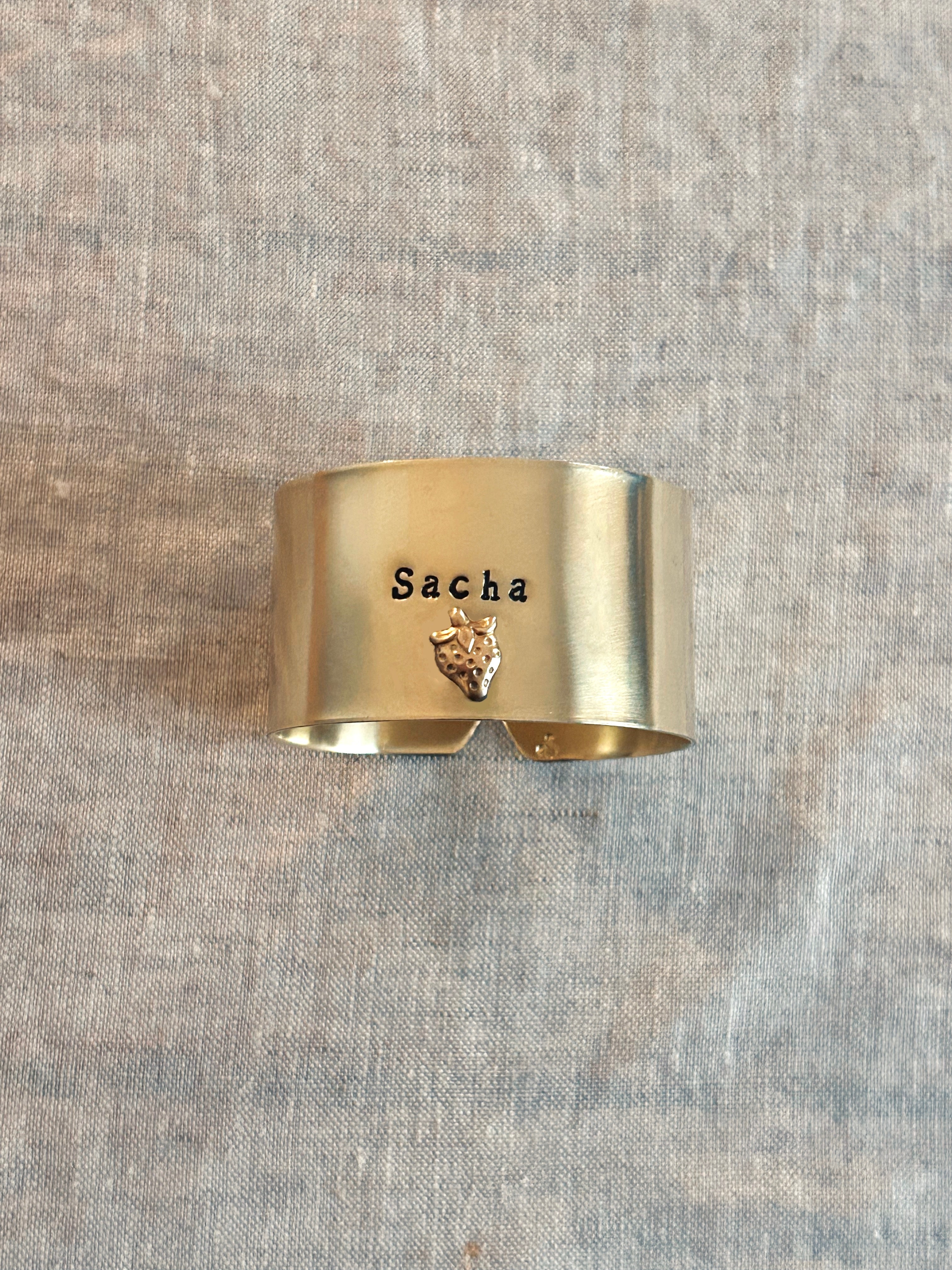 EDITION LIMITÉE | Collection Ornements | Fraise | Rond de serviette personnalisable - Diamètre large ⌀5 cm