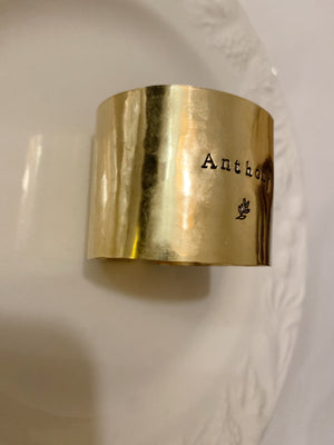 ARÈS | Rond de serviette en laiton doré martelé - diamètre standard - personnalisable