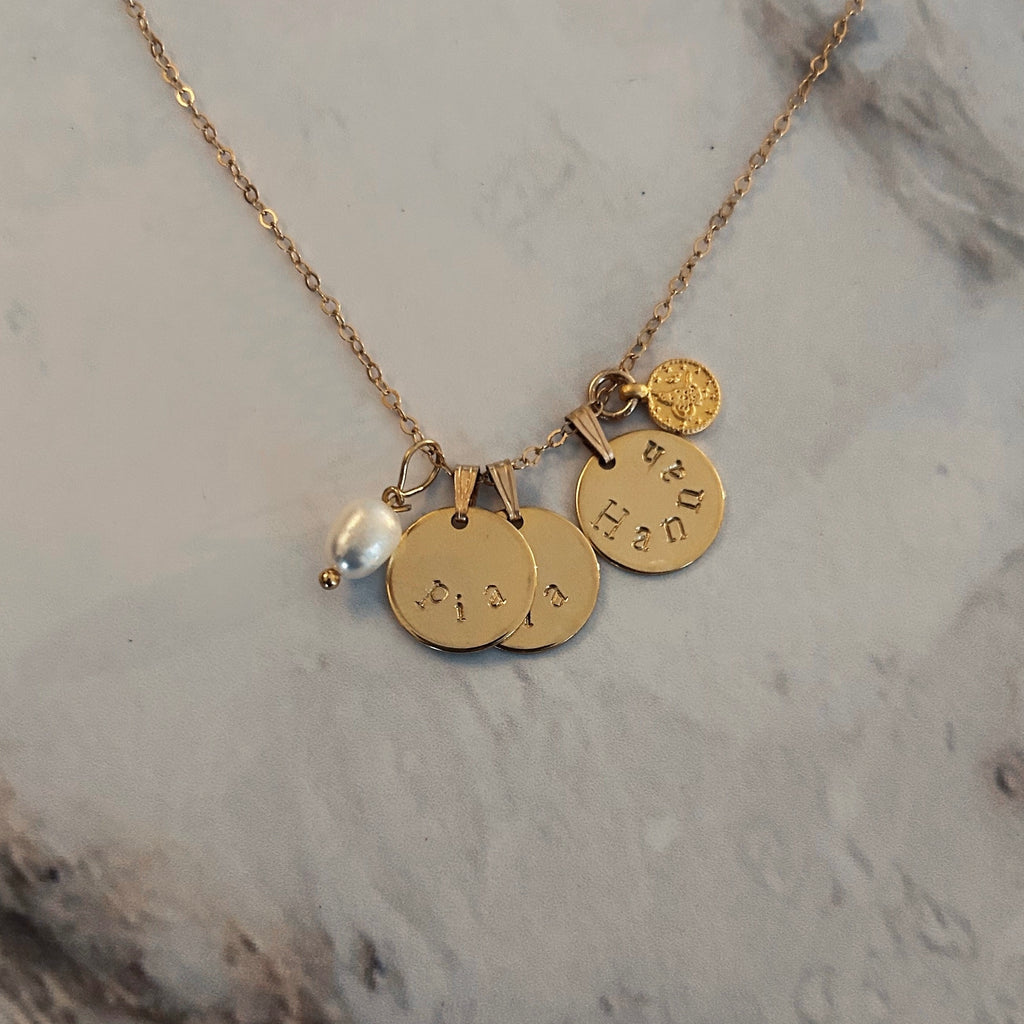 Collier Olga lunaire et perle personnalisable | 1, 2 ou 3 médaillons