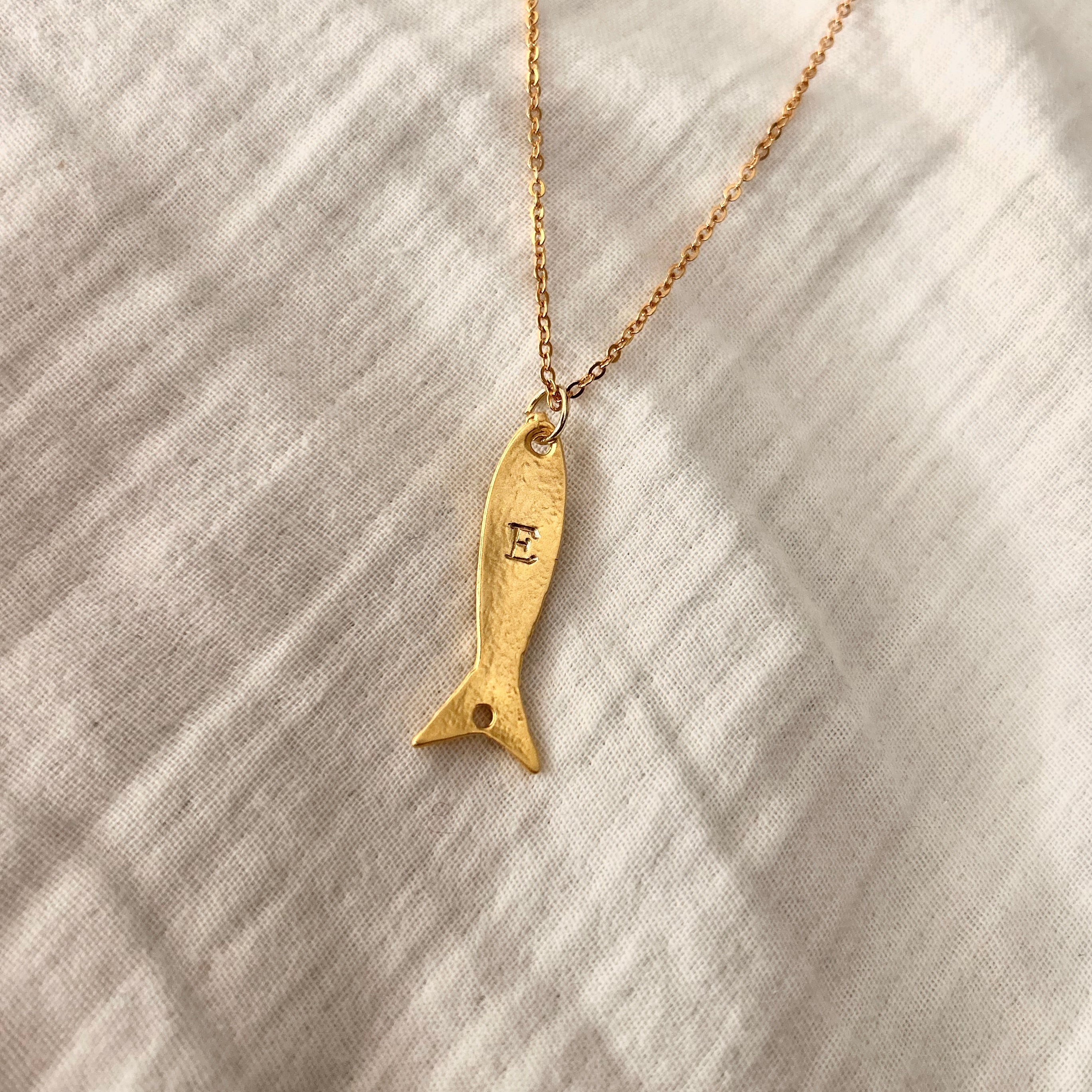 Collier Neptune personnalisable initiale