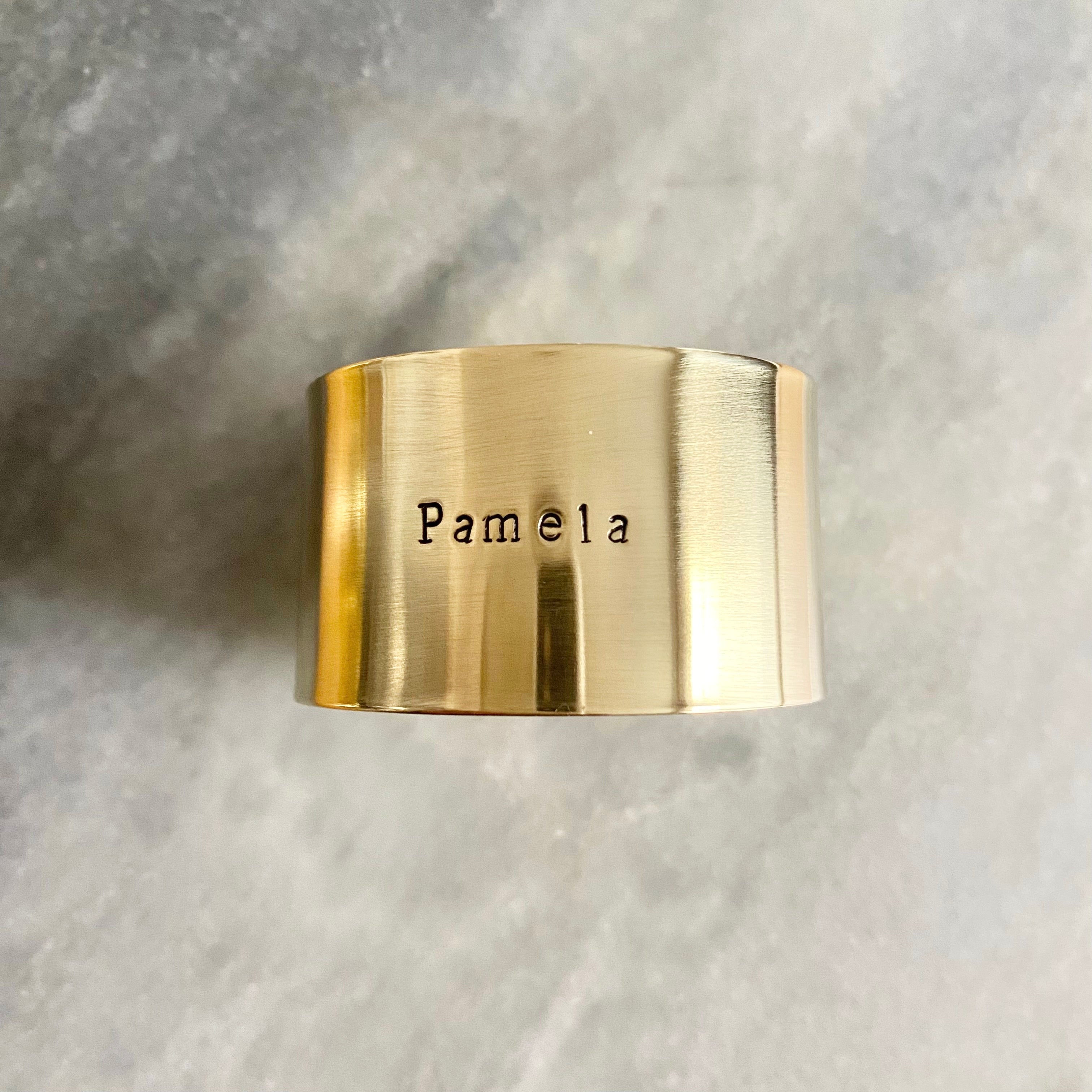 Pamela | Collection oups - Les imparfaits - Rond en laiton poli gravé