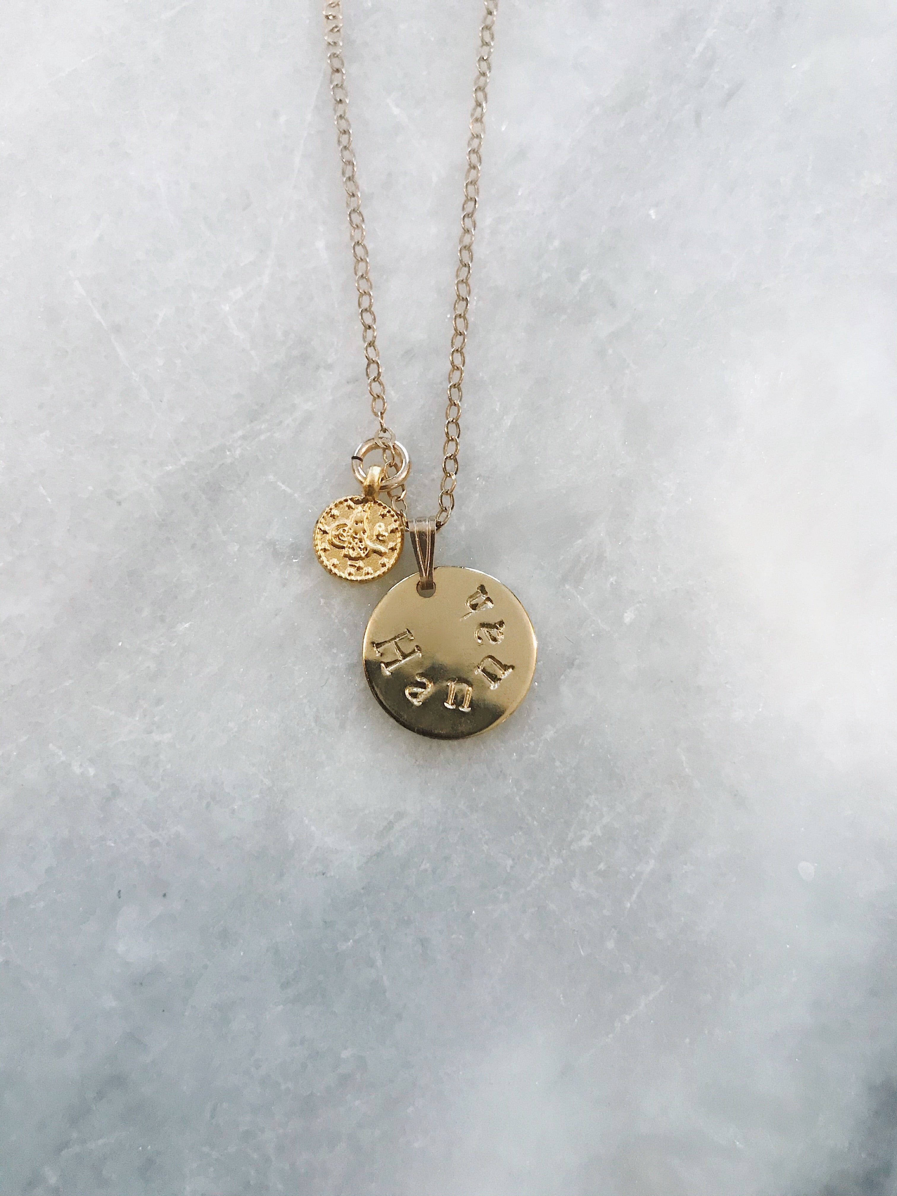 Collier Olga lunaire personnalisable | 1, 2 ou 3 médaillons