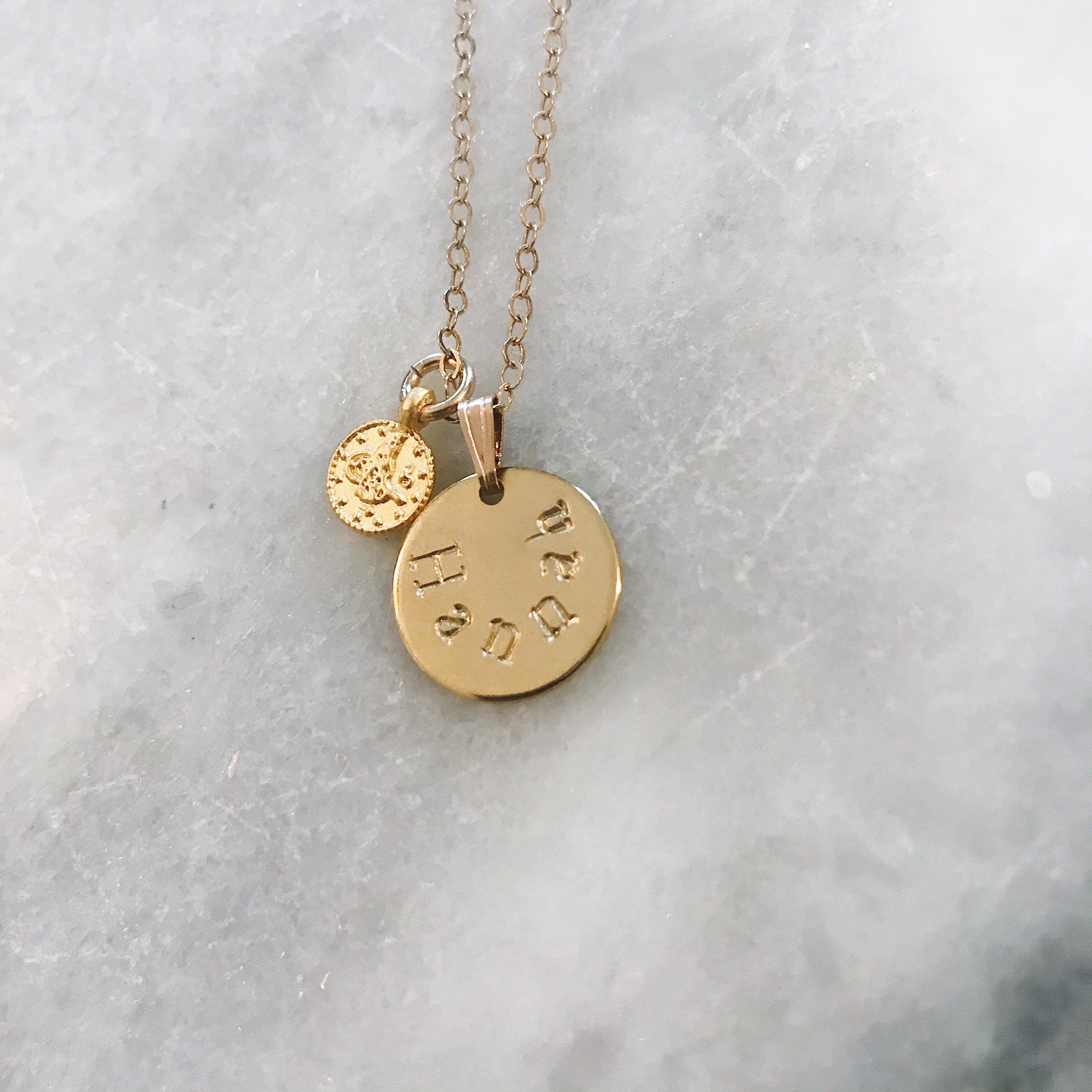 Collier Olga lunaire personnalisable | 1, 2 ou 3 médaillons