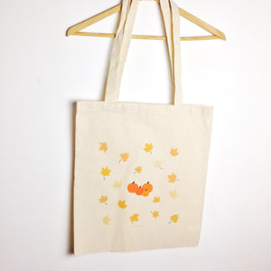 Tote bag "The pumpkin family in autumn"