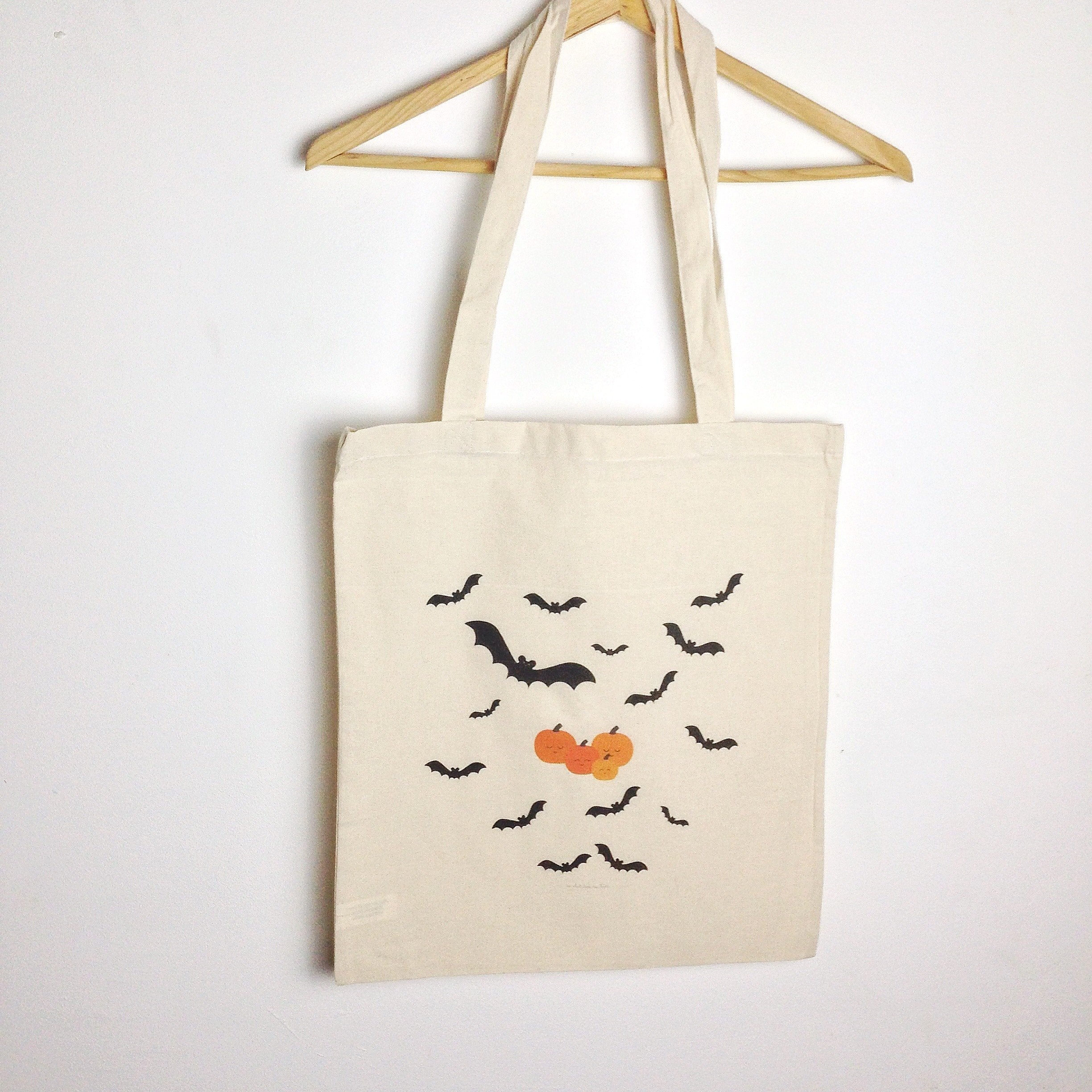 Halloween: tote bag "the pumpkin family and the bats"