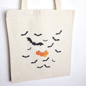 Halloween: tote bag "the pumpkin family and the bats"