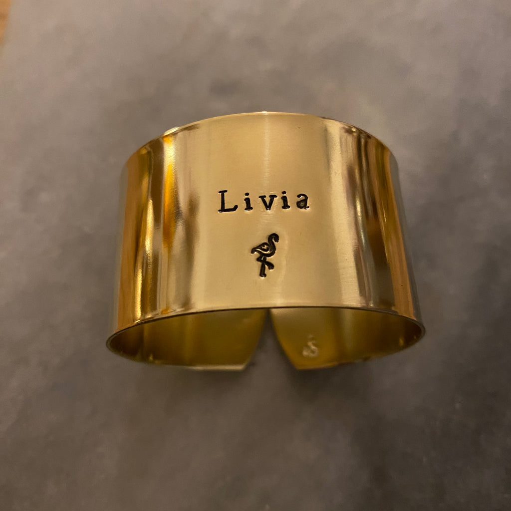 Livia | Déjà gravé 🍀 en laiton poli avec Flamant rose